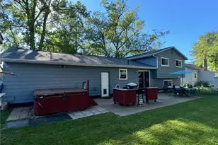 693 Hollywood Ave, Sheffield, OH 44054 - Photo 11