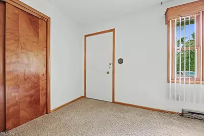 8000 Parks Avenue NE, Alliance, OH 44601 - Photo 5