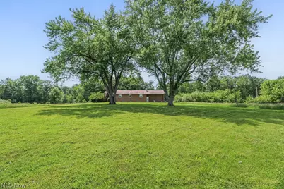 8000 Parks Avenue NE, Alliance, OH 44601 - Photo 29