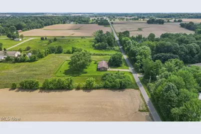 8000 Parks Avenue NE, Alliance, OH 44601 - Photo 35