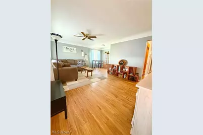 32125 Densmore Road, Willowick, OH 44095 - Photo 3