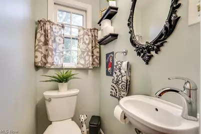 581 Palisades Drive, Akron, OH 44303 - Photo 11