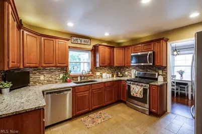 581 Palisades Drive, Akron, OH 44303 - Photo 9