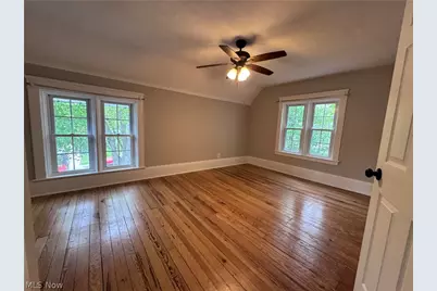109 Moffet Avenue, Chardon, OH 44024 - Photo 9