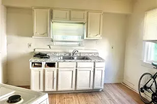 11013 Notre Dame Ave, Loveland, OH 44104 - Photo 7