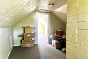 11013 Notre Dame Ave, Loveland, OH 44104 - Photo 15