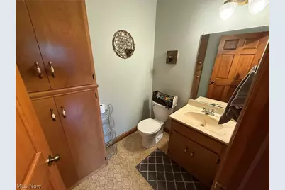 238 Edgemore Street NE, Sugarcreek, OH 44681 - Photo 23