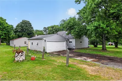 4174 Burkey Road, Austintown, OH 44515 - Photo 21
