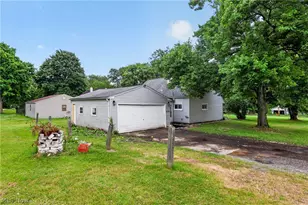 4174 Burkey Rd, Austintown, OH 44515 - Photo 21