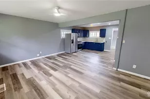 4174 Burkey Rd, Austintown, OH 44515 - Photo 7