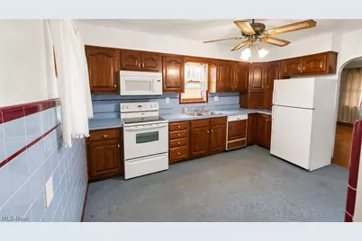 427 Logan Avenue, Mingo Junction, OH 43938 - Photo 9
