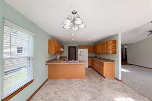 6016 W Breezeway Dr, North Ridgeville, OH 44039 - Photo 7