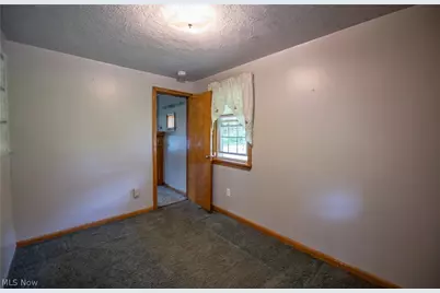 3063 Diamond Street NE, Canton, OH 44721 - Photo 11