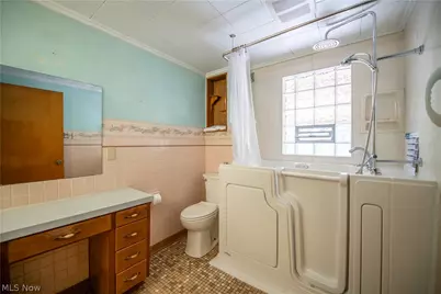 3063 Diamond Street NE, Canton, OH 44721 - Photo 13