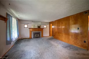 3063 Diamond St NE, Canton, OH 44721 - Photo 7