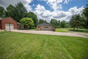 3063 Diamond St NE, Canton, OH 44721 - Photo 39