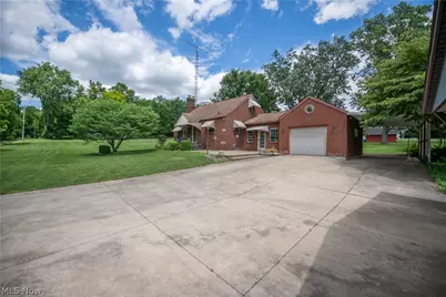 3063 Diamond Street NE, Canton, OH 44721 - Photo 41