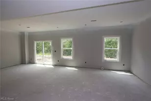 3536 Bushwillow Dr, Green, OH 44685 - Photo 7