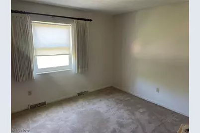 37340 Euclid Avenue, Willoughby, OH 44094 - Photo 15