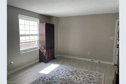 37340 Euclid Avenue, Willoughby, OH 44094 - Photo 9