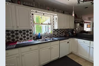 743 Dogwood Lane, Vermilion, OH 44089 - Photo 13