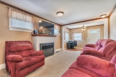 3102 25th Street SE, Canton, OH 44707 - Photo 9
