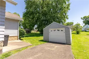 3102 25th St SE, Canton, OH 44707 - Photo 29
