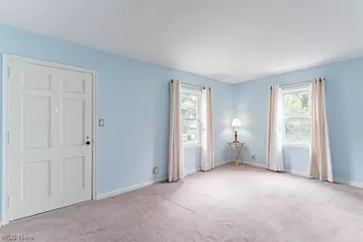 598 Morningview Avenue, Akron, OH 44305 - Photo 3