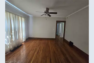 2424 Elm Street, Youngstown, OH 44505 - Photo 7