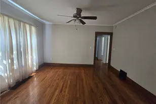 2424 Elm St, Youngstown, OH 44505 - Photo 7