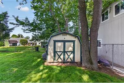 555 Standish Street NW, Massillon, OH 44647 - Photo 25