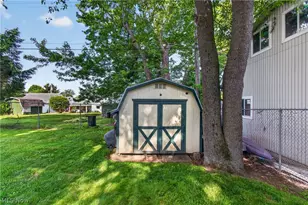 555 Standish St NW, Massillon, OH 44647 - Photo 25