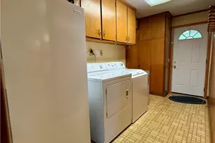 6025 California Ave, Louisville, OH 44641 - Photo 15