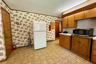 6025 California Ave, Louisville, OH 44641 - Photo 13