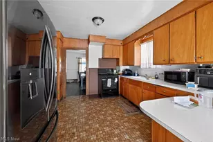 347 E Judson Ave, Youngstown, OH 44507 - Photo 9