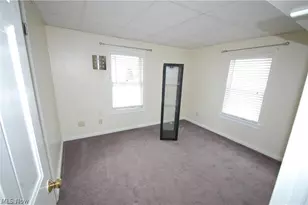 146 N Richview Ave, Youngstown, OH 44509 - Photo 7
