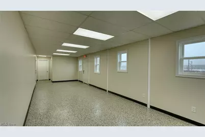 11126 E Pike Road, Cambridge, OH 43725 - Photo 7
