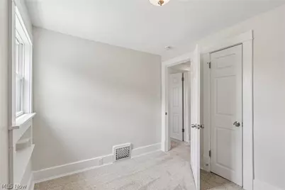 1551 Preston Avenue, Akron, OH 44305 - Photo 31