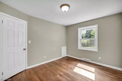 1720 Empire Road, Wickliffe, OH 44092 - Photo 31