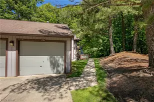 2153 Pinebrook Trail, Cuyahoga Falls, OH 44223 - Photo 17