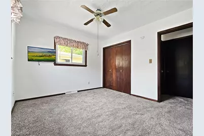 294 Plymouth Road, Eastlake, OH 44095 - Photo 13