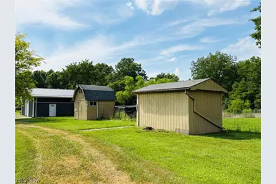 8591 Crow Road, Litchfield, OH 44253 - Photo 3