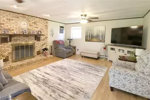3145 Crestline Dr, Steubenville, OH 43952 - Photo 15