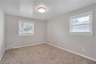 4257 Selkirk Ave, Austintown, OH 44511 - Photo 11