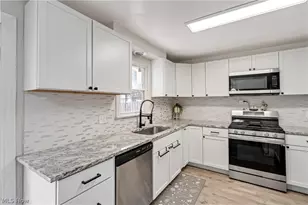 4257 Selkirk Ave, Austintown, OH 44511 - Photo 3