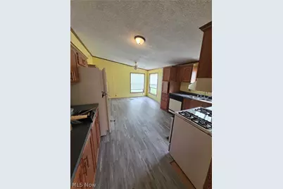 3651 Austin Road #5, Geneva, OH 44041 - Photo 7