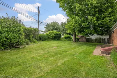 3816 Root Avenue NE, Canton, OH 44705 - Photo 33
