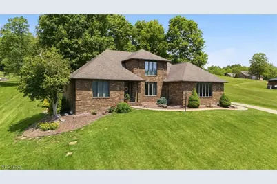 715 Oxbow Road, Belpre, OH 45714 - Photo 1