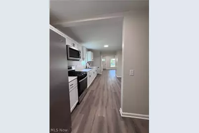 120 E 32nd Street, Lorain, OH 44055 - Photo 9