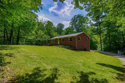 5475 Parks Avenue NE, Louisville, OH 44641 - Photo 5
